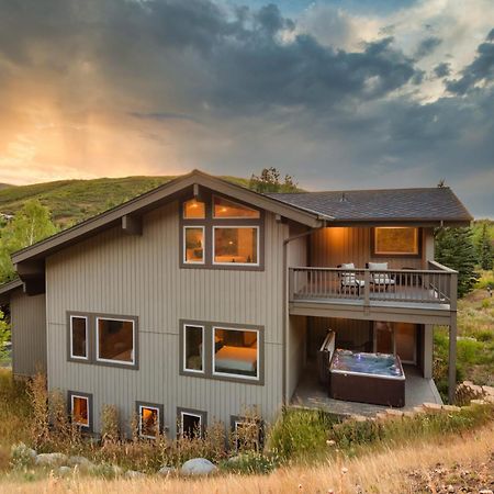 Mason By Avantstay Sleeps 16 Modern Mountain Escape W Hot Tub パークシティ エクステリア 写真