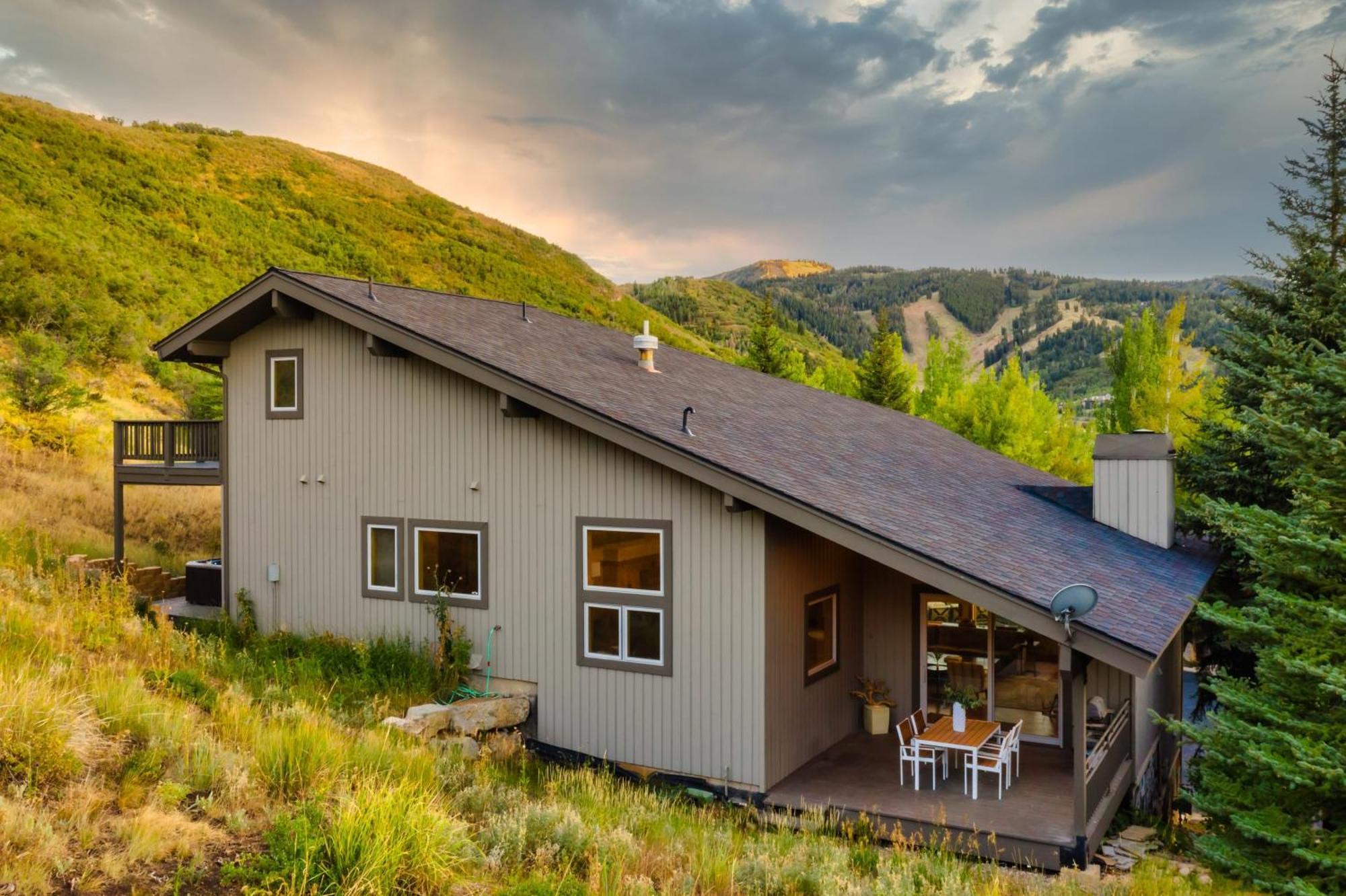 Mason By Avantstay Sleeps 16 Modern Mountain Escape W Hot Tub パークシティ エクステリア 写真